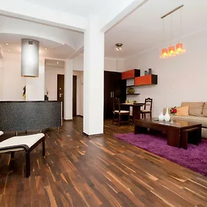 https://apt-downtown.hotelschalkidiki.net